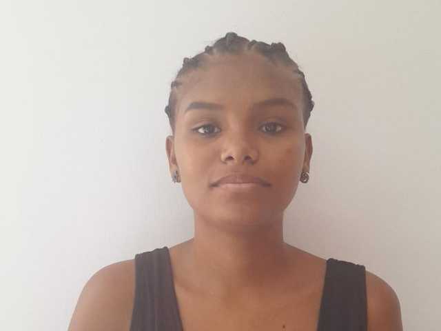 A profil fényképe MiaWhite