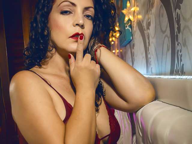 A profil fényképe mijal-queen