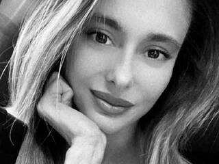 Erotikus videocsevegés Mikkajul