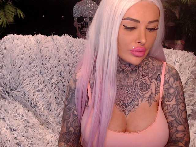 Fényképek MilaElaine Lets have fun! Private chat is always open!