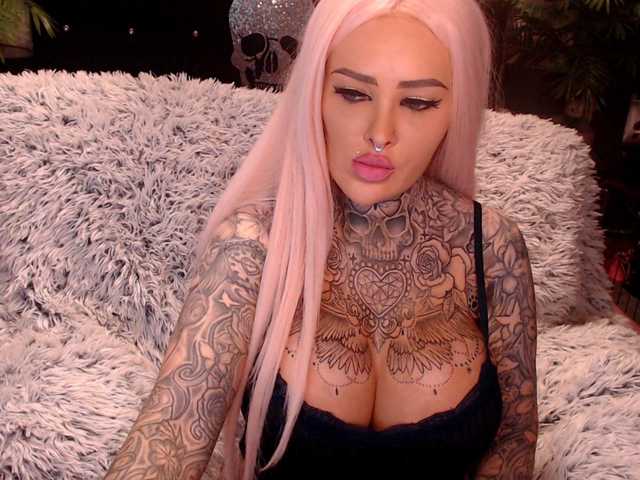 Fényképek MilaElaine Lets have fun! Private chat is always open!