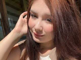 Erotikus videocsevegés Milana-Lavv