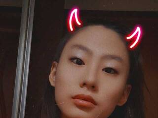 Erotikus videocsevegés MilenaMiller