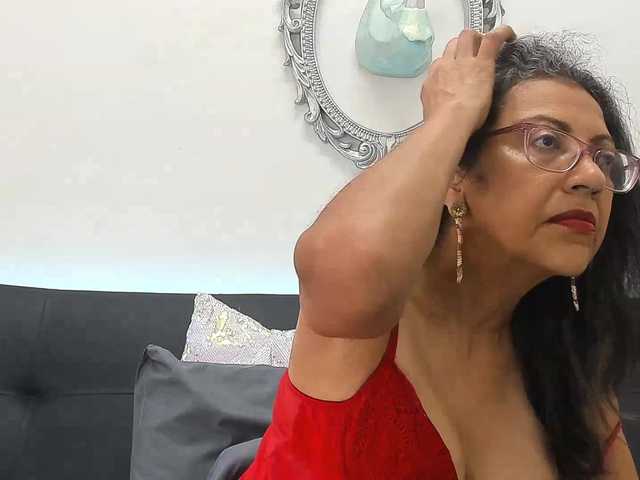 Fényképek milf-latingv Welcome!..Im new here!!! a bit scared and fully excited...Follow me