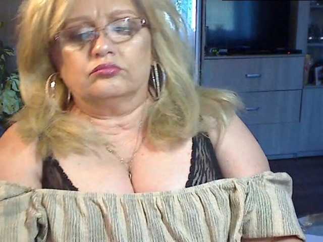 Fényképek MilfKarla Hi boys, looking for a hot MILF on a wheelchair..? if you want to make me happy, come to me;)