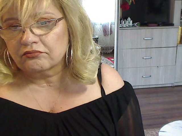 Fényképek MilfKarla Hi boys, looking for a hot MILF on a wheelchair..?if you want to make me happy, come to me;)
