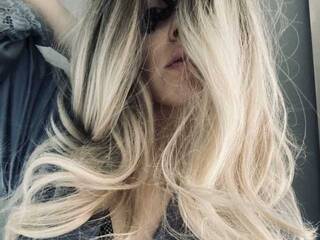 Erotikus videocsevegés Milinami