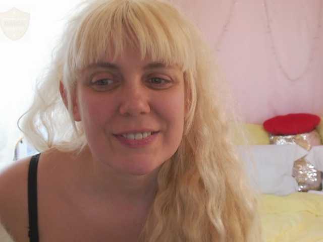 Fényképek YoungMistress Lovense ON 5 tok. FOLLOW MY TWITTER @sunnysylvia5 I am Sexy with natural beauty! Long nipples 4cm and pussy with big lips and loud orgasm in private! Like me- put love, give gifts
