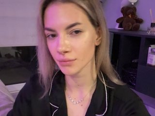 Erotikus videocsevegés Millashaa