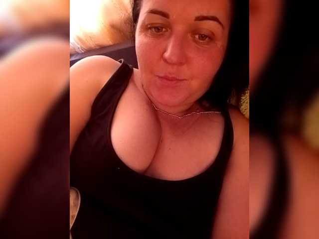 Sugárzási képernyőképek Millie-Eloise