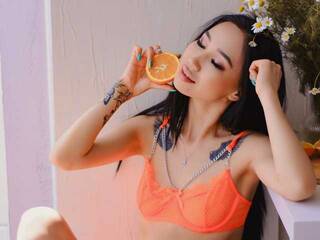 Erotikus videocsevegés MinaKkoyo