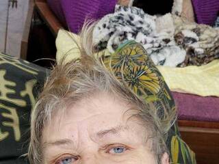 Erotikus videocsevegés MiniAgel30a