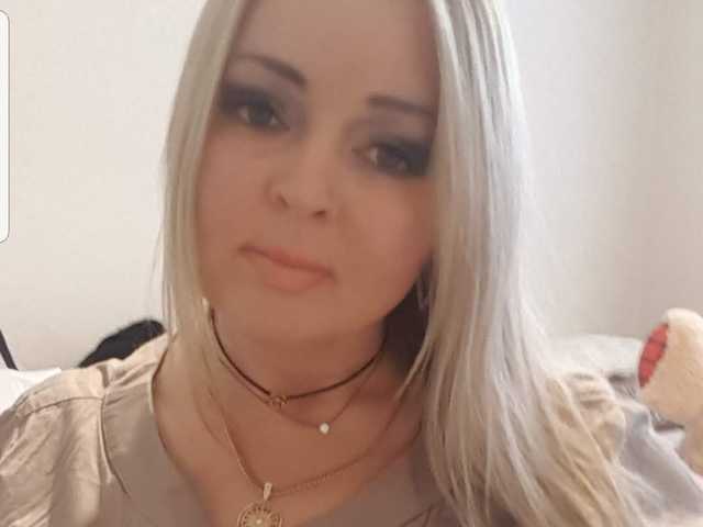 A profil fényképe 1-VICTORIA