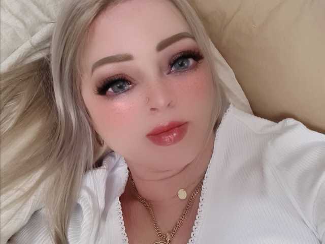 A profil fényképe 1-VICTORIA