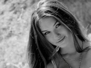 Erotikus videocsevegés mirannaa