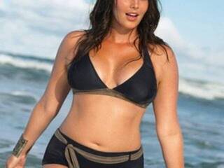 Erotikus videocsevegés mirinka2016