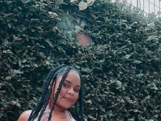 Erotikus videocsevegés Misha-ford