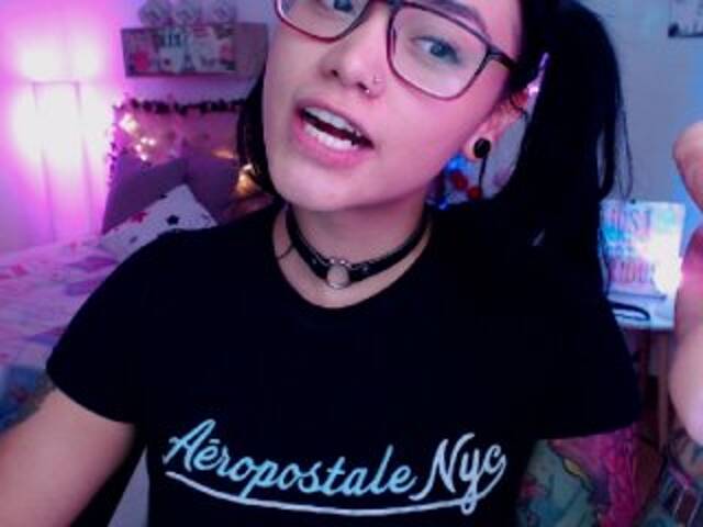 Sugárzási képernyőképek Miss-Bonnie