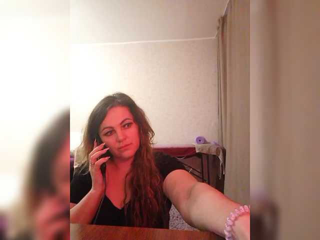 Sugárzási képernyőképek Miss_Kiss_Kiss