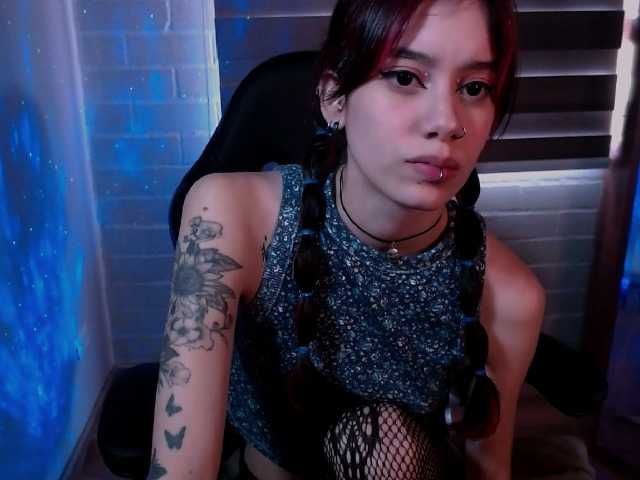 Fényképek miss-violet WELCOME GUYS GOAL FLAH TITS 30 TOKENS