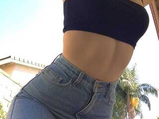 Erotikus videocsevegés MissAlina