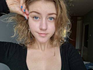 Erotikus videocsevegés missBecky