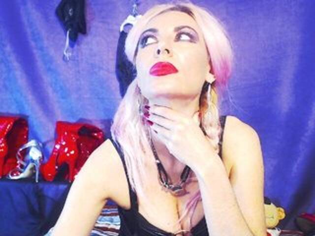 Sugárzási képernyőképek HoneyLara