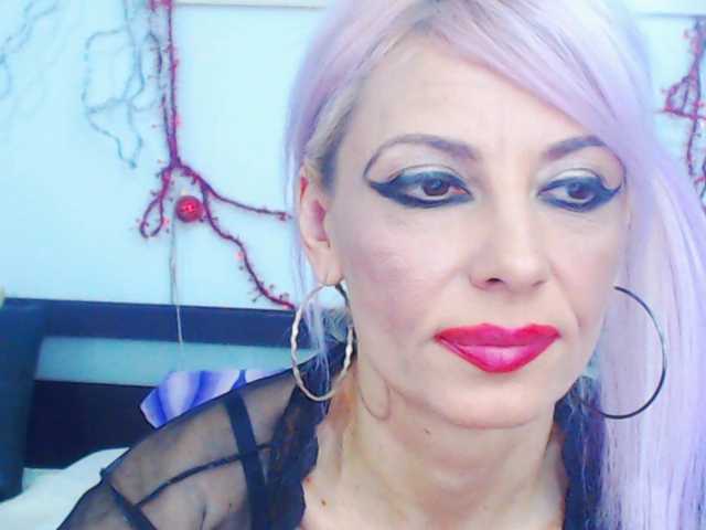 Sugárzási képernyőképek HoneyLara