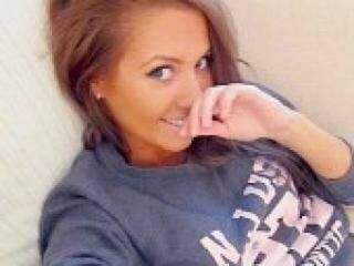 Erotikus videocsevegés missme