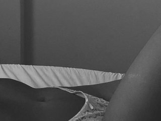 Erotikus videocsevegés missmeggy