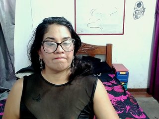 Erotikus videocsevegés Mistresskloe