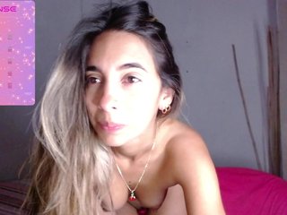 Erotikus videocsevegés Mitch-Wilson