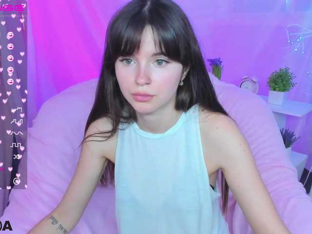 Fényképek MiyaEvans ❤️❤️❤️Hey! I am New! Ready to play with you-My goal: Get Naked/2222 tokens/❤️❤️❤️ #new #feet #18 #natural #brunette [none]