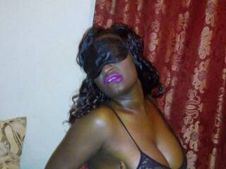 Erotikus videocsevegés Crazyfoi