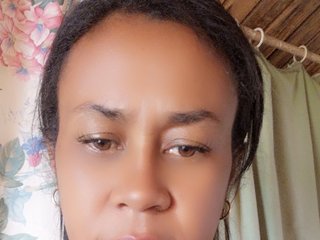 Erotikus videocsevegés Moana2