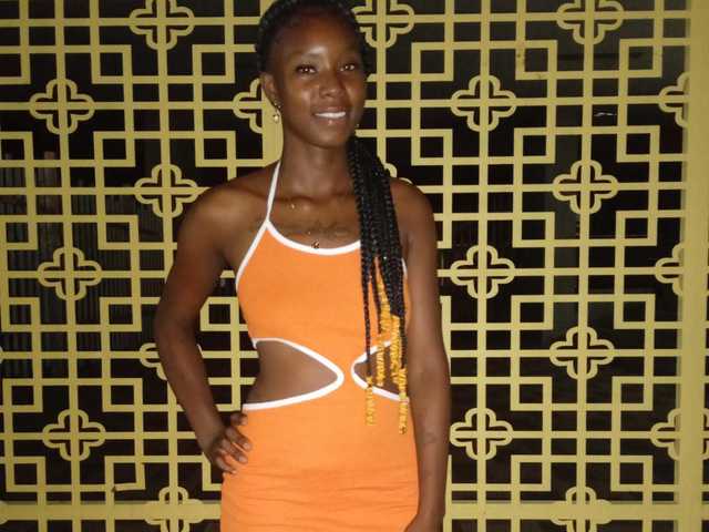 A profil fényképe mohanaebony