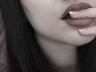 Erotikus videocsevegés Molly-molly