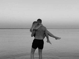 Erotikus videocsevegés _M_O_L_O_K_O_