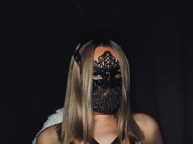 A profil fényképe MomNylonL