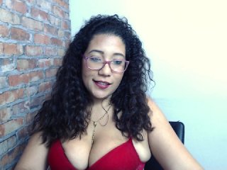Fényképek Monica-Ortiz I'm in my office bored let's have fun!! #ASS #LATINA #NEW #BIGTITS #SEXY #PVT #SEX #LUSH #PUSSY #FUCK