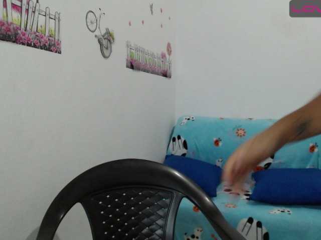 Sugárzási képernyőképek monica-squirt