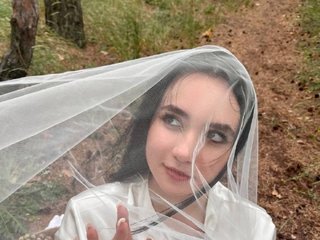 Erotikus videocsevegés MonicaBrownie