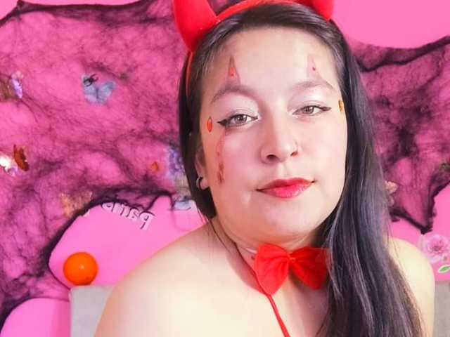 A profil fényképe monickhot303av