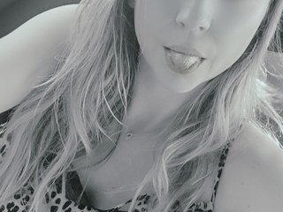 Erotikus videocsevegés MorganeeX