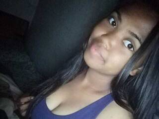 Erotikus videocsevegés Mornih