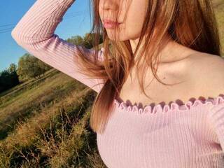 Erotikus videocsevegés MsAura