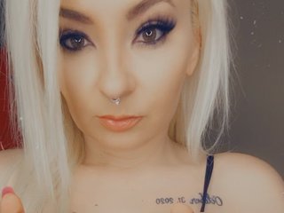 Erotikus videocsevegés Mila_Monroe