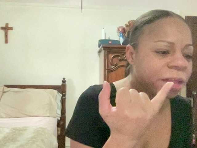 Sugárzási képernyőképek MyaMichelle