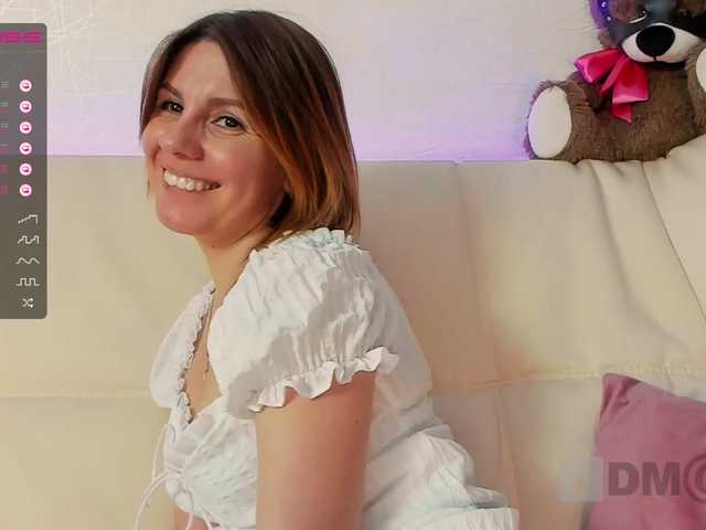 Fényképek _Risha_ Hi, I'm Arisha! I undress in private, toys only in full private. Lovense: 2/10/40/100/200, special commands 102/103/104/105, random 35.