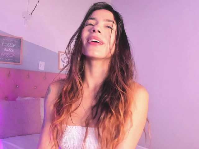 Sugárzási képernyőképek Nadia-Roses